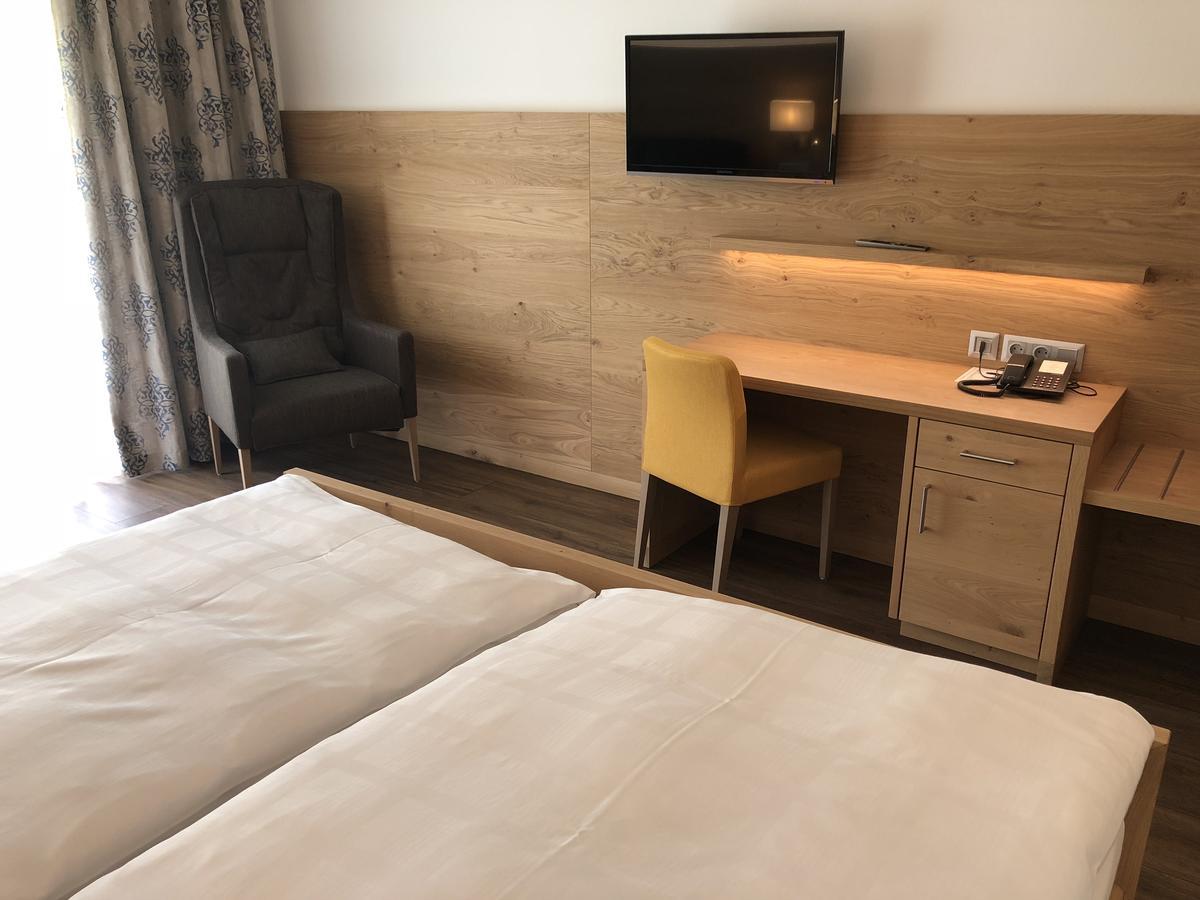 Urlaubshotel Binder Büchlberg المظهر الخارجي الصورة